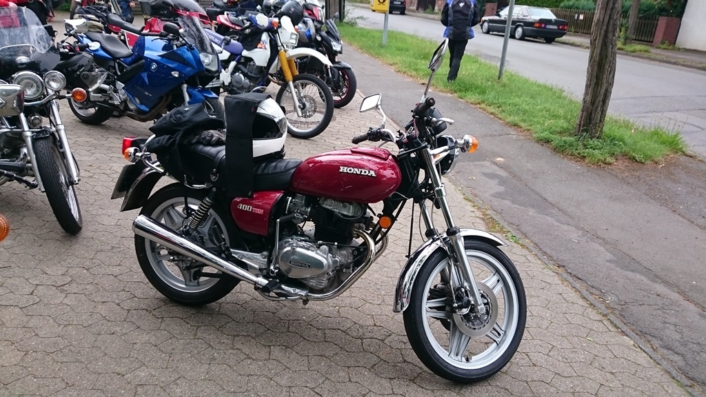 Honda CB 400